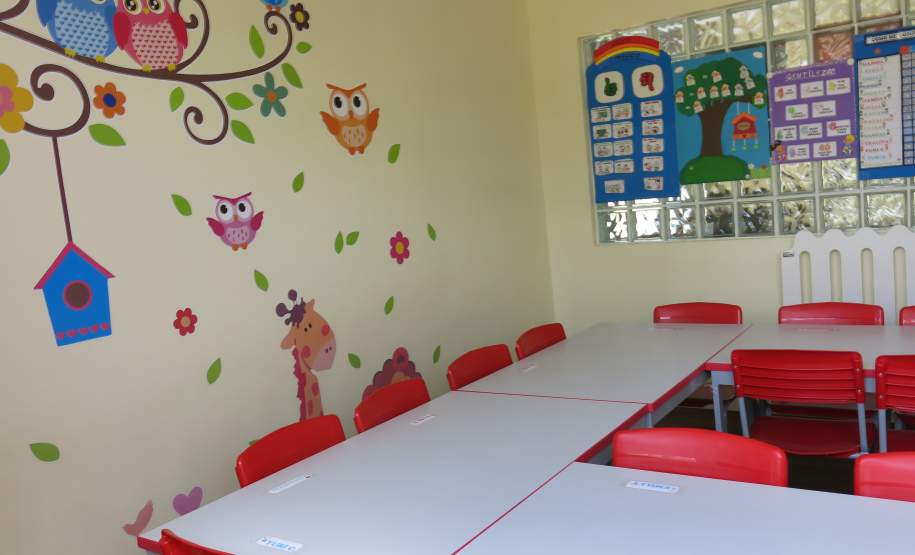 Na última quarta-feira (23/11), representantes da Coordenadoria Estadual de Proteção e Defesa Civil realizaram a entrega de 65 latas de leite ao Instituto AMA.
Essas latas de leite foram arrecadadas como forma de inscrição para o IV Encontro dos Voluntários de Defesa Civil.