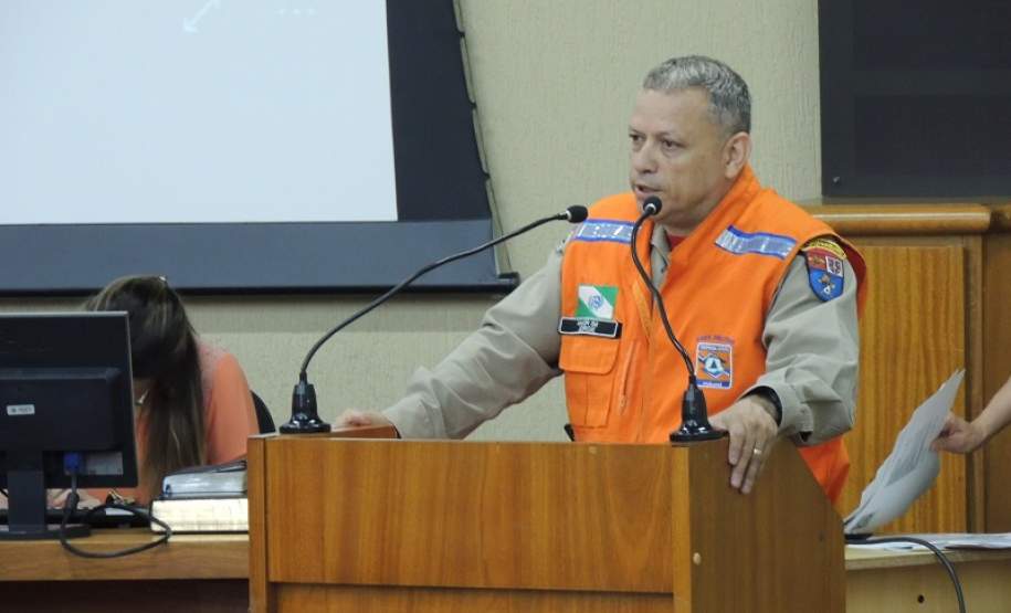 Mais de 130 servidores dos Centros Municipais de Educação Infantil (CMEIs) da cidade de Maringá, participaram do curso da Brigada Escolar no ano de 2016. Em solenidade na câmara de vereadores do município e, com a presença de autoridades, foi realizado na última quinta-feira (24/11), a entrega do certificado de conclusão da capacitação aos participantes.