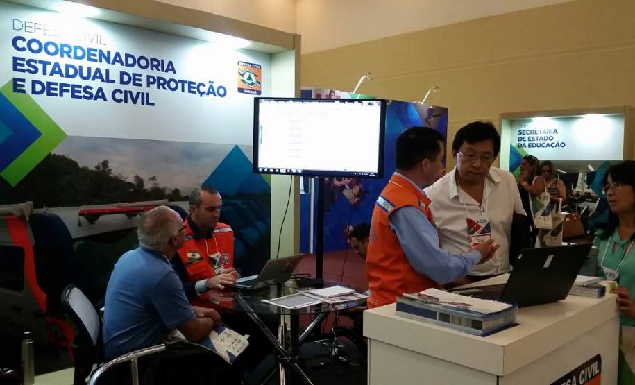 COORDENADORIA ESTADUAL DE PROTEÇÃO E DEFESA CIVIL ORIENTA OS PREFEITOS ELEITOS PARA A GESTÃO 2017/2020. COORDENADORIA ESTADUAL DE PROTEÇÃO E DEFESA CIVIL ORIENTA OS PREFEITOS ELEITOS PARA A GESTÃO 2017/2020.