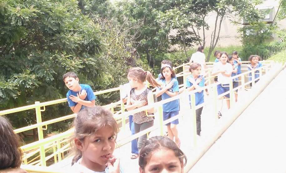 O Segundo Grupamento de Bombeiros participou no dia 07 de Dezembro de 2016,  do treinamento de Plano de Abandono  na Unidade Centro Esportivo do SESC – PG, sito a rua  Ciro de Lima Garcia, nº 70, Vila Nova