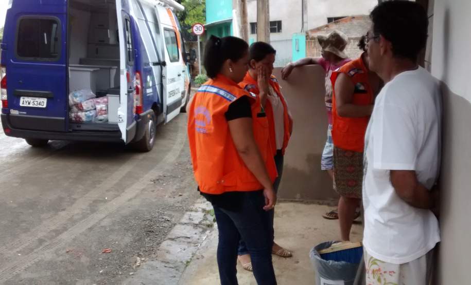 Entrega complementar de Ajuda Humanitária em Conselheiro Mairinck-PR Entrega complementar de Ajuda Humanitária em Conselheiro Mairinck-PR