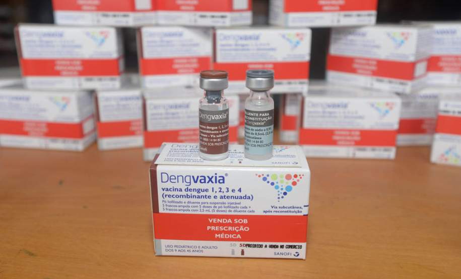 50 mil paranaenses foram vacinados contra a dengue na segunda fase da campanha 50 mil paranaenses foram vacinados contra a dengue na segunda fase da campanha