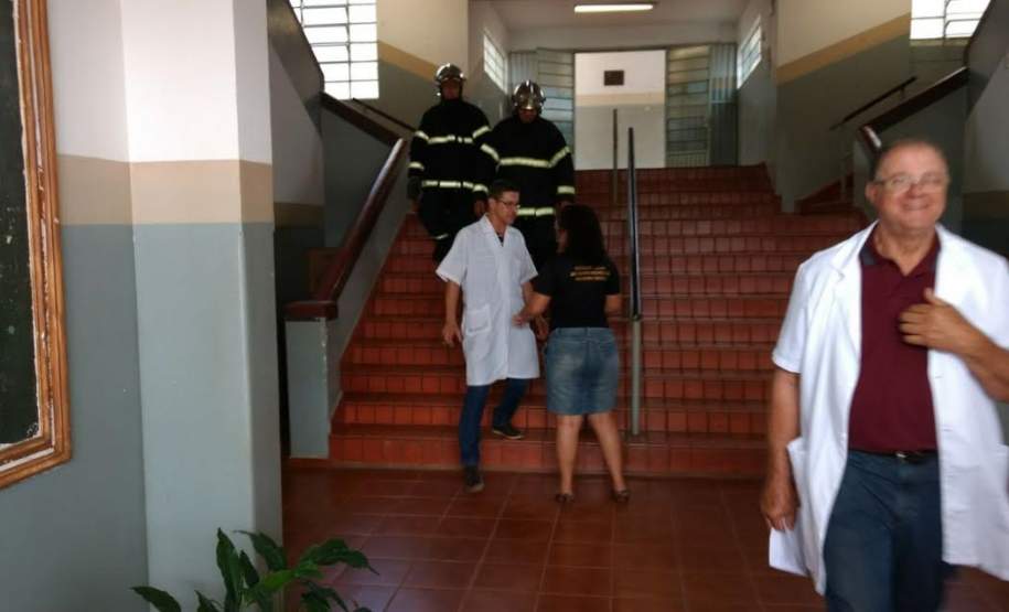 Plano de Abandono Colégio Estadual Conselheiro Carrão de Assaí-Pr. Plano de Abandono Colégio Estadual Conselheiro Carrão de Assaí-Pr.