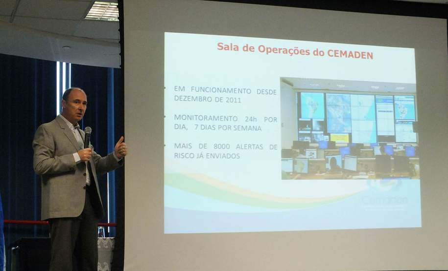 Defesa Civil do Paraná apresenta programas e ações em seminário nacional Defesa Civil do Paraná apresenta programas e ações em seminário nacional