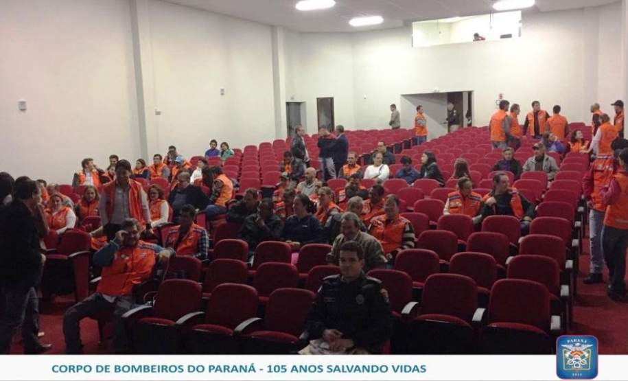 Formatura dos Brigadistas Comunitários de Quedas do Iguaçu Formatura dos Brigadistas Comunitários de Quedas do Iguaçu