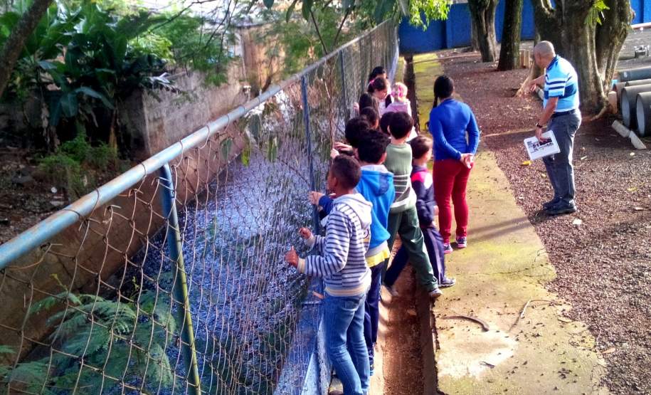 Sanepar incentiva crianças a preservar rios urbanos em Foz do Iguaçu Sanepar incentiva crianças a preservar rios urbanos em Foz do Iguaçu