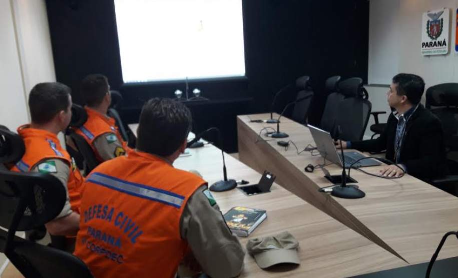 COORDENADORIA ESTADUAL DE DEFESA CIVIL OFERECE TREINAMENTO PARA A 4ª REGIONAL DE DEFESA CIVIL – CASCAVEL COORDENADORIA ESTADUAL DE DEFESA CIVIL OFERECE TREINAMENTO PARA A 4ª REGIONAL DE DEFESA CIVIL – CASCAVEL