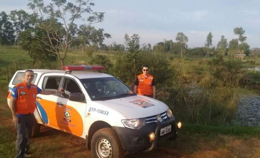 Auxílio e orientação da Coordenadoria Edtadual de Proteção e Defesa Civil na cidade de Querência do Norte. Auxílio e orientação da Coordenadoria Edtadual de Proteção e Defesa Civil na cidade de Querência do Norte.