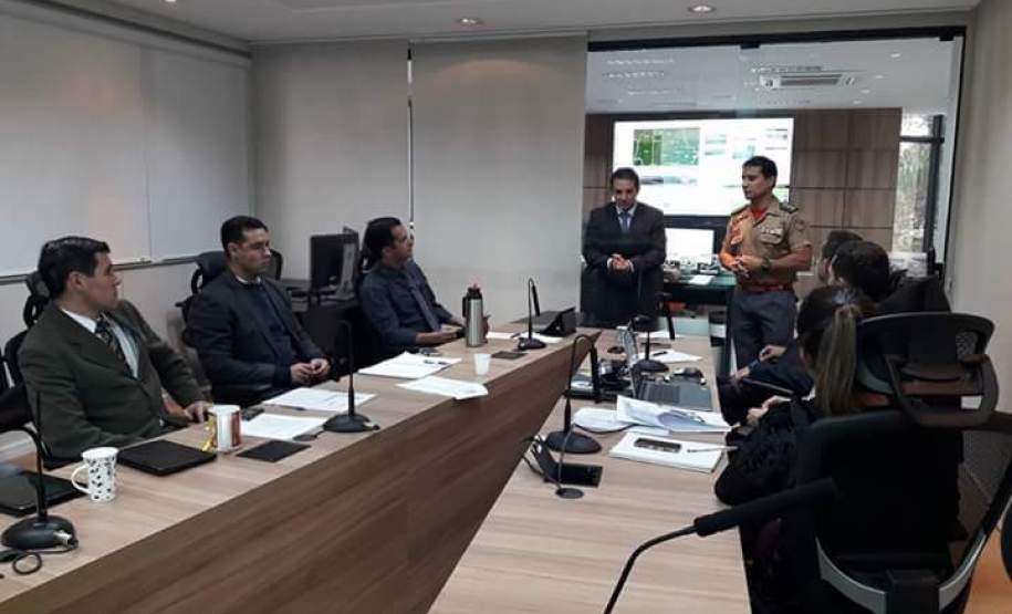 Coordenador Estadual de Proteção e Defesa Civil do Espírito Santo visita a CEPDEC do Paraná Coordenador Estadual de Proteção e Defesa Civil do Espírito Santo visita a CEPDEC do Paraná