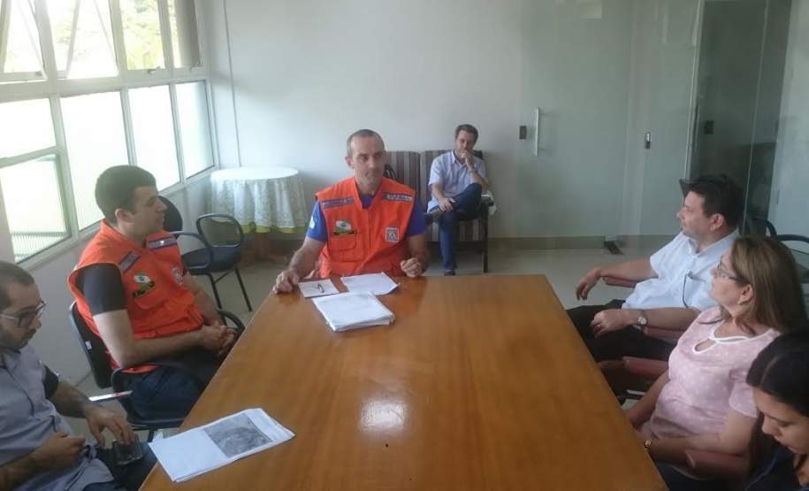 Cidade de Loanda recebe visita técnica de integrantes da Coordenadoria Estadual de Proteção e Defesa Civil. Cidade de Loanda recebe visita técnica de integrantes da Coordenadoria Estadual de Proteção e Defesa Civil.