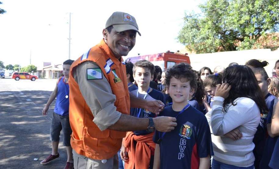 3ª Coordenadoria Regional de Proteção e Defesa Civil, realiza á segunda Gincana Cultural do Bombeiro Comunitário /Defesa Civil 3ª Coordenadoria Regional de Proteção e Defesa Civil, realiza á segunda Gincana Cultural do Bombeiro Comunitário /Defesa Civil