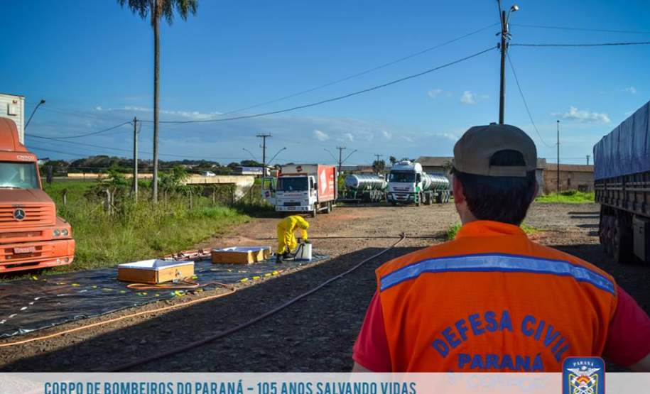 Atuação rápida do Corpo de Bombeiros em caso de vazamento de Produto Perigoso Atuação rápida do Corpo de Bombeiros em caso de vazamento de Produto Perigoso
