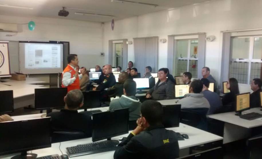 A Coordenadoria Estadual de Proteção e Defesa Civil continua disponibilizando analistas para realizar Curso de Capacitação em regionais do estado.