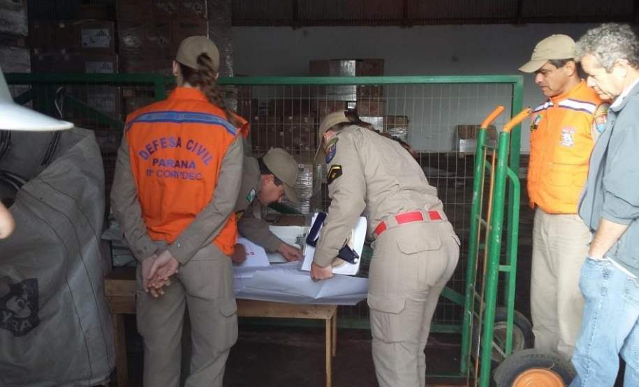 Fiscalização de Produto Perigoso em empresa na cidade de Coronel Vivida. Fiscalização de Produto Perigoso em empresa na cidade de Coronel Vivida.