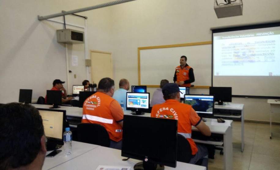 CEPDEC realiza curso de Capacitação. CEPDEC realiza curso de Capacitação.