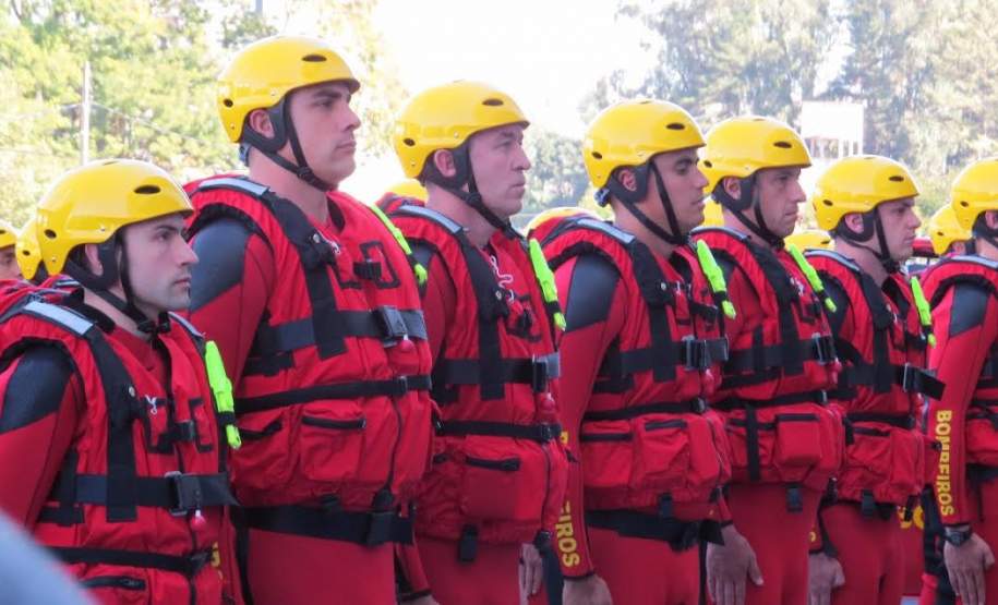 Richa entrega 207 novas viaturas para a polícia, bombeiros e defesa civil. Richa entrega 207 novas viaturas para a polícia, bombeiros e defesa civil.