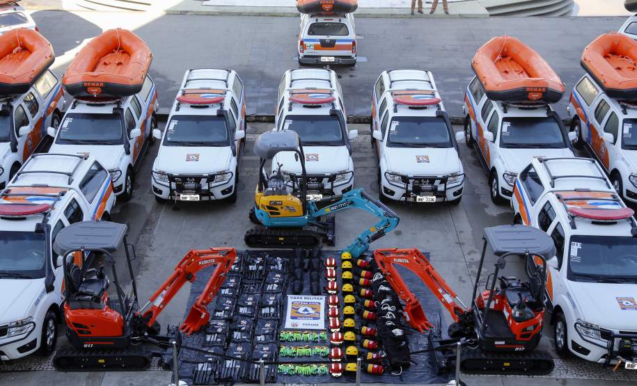 Governo reequipa a Defesa Civil. Governo reequipa a Defesa Civil.