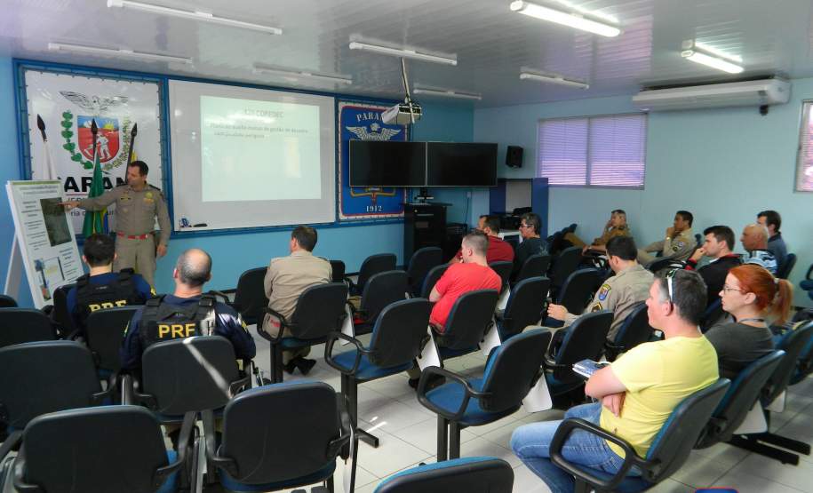 Gestão de desastre com produtos perigosos foi tema de encontro no 3º SGBI Gestão de desastre com produtos perigosos foi tema de encontro no 3º SGBI