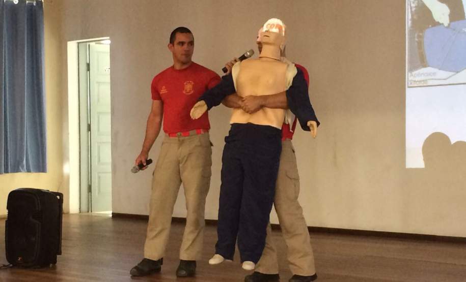 8ª Coordenadoria Regional de Proteção e Defesa Civil, está realizando treinamento para a rede estadual de educação de Paranaguá, Antonina e Morretes.