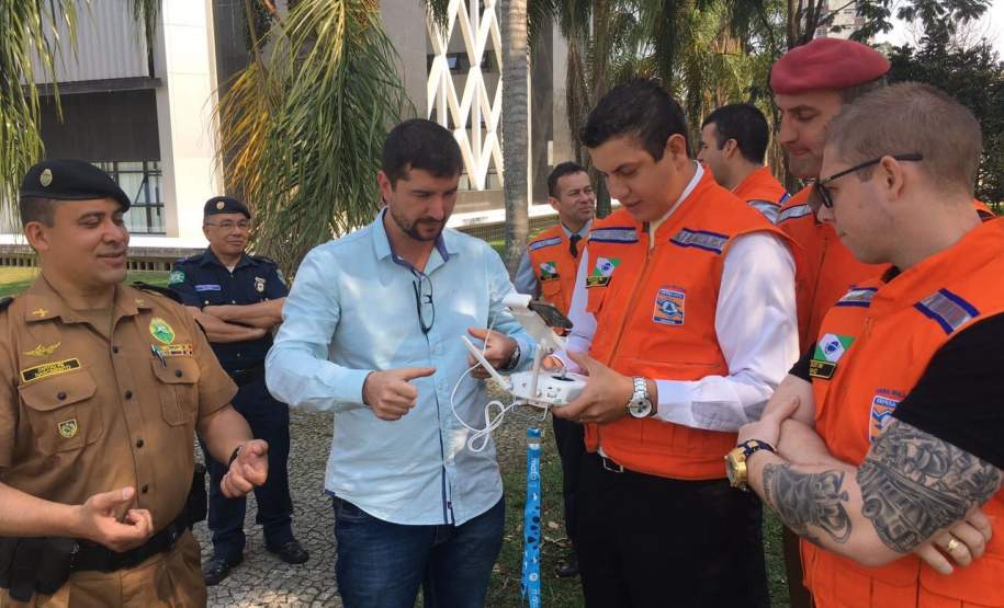 Coordenadoria Estadual de Proteção e Defesa Civil recebe treinamento de drone