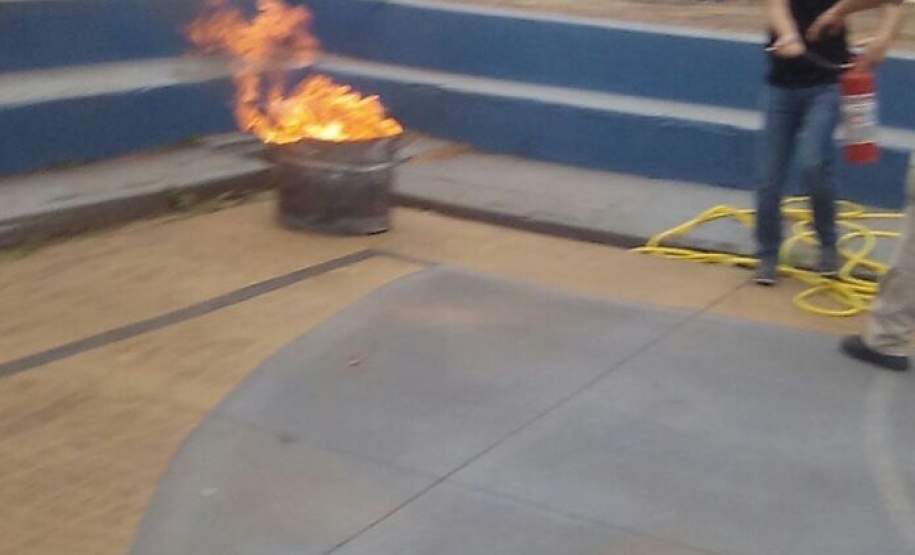 15ª Coordenadoria Regional de Proteção e Defesa Civil realiza capacitação de Brigada Escolar.