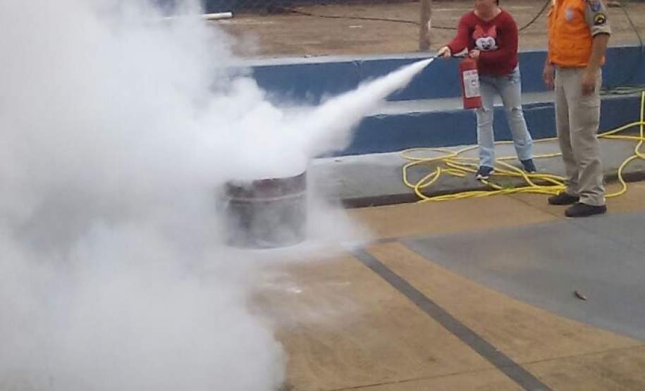 15ª Coordenadoria Regional de Proteção e Defesa Civil realiza capacitação de Brigada Escolar.
