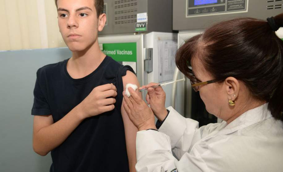 Paraná amplia campanha de vacinação contra o HPV Paraná amplia campanha de vacinação contra o HPV