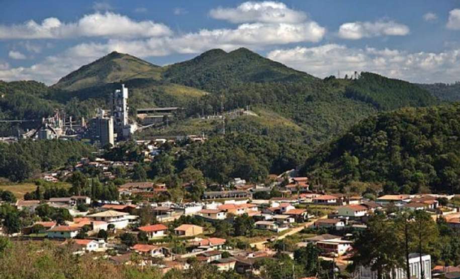 Tremor no Paraná não deixa desabrigados ou desalojados. Tremor no Paraná não deixa desabrigados ou desalojados.