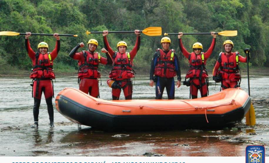 Formação da equipe de salvamento em águas rápidas do 2ºSGBI Formação da equipe de salvamento em águas rápidas do 2ºSGBI