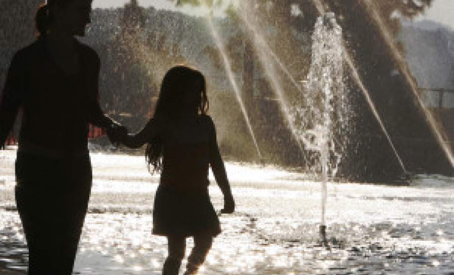 Inverno termina com sol e calor no Paraná Inverno termina com sol e calor no Paraná