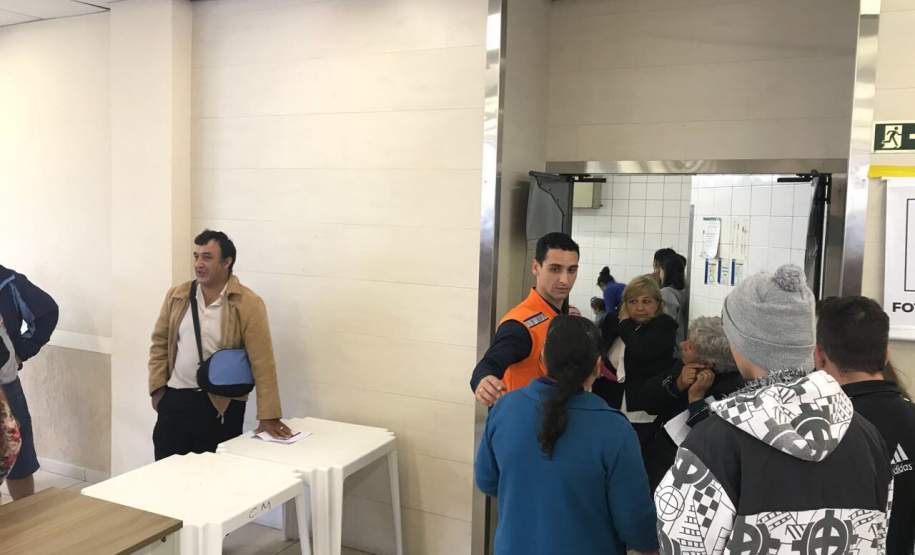 Coordenadoria Estadual de Proteção e Defesa Civil auxilia na 3ª Edição do Mutirão da Cidadania no Bairro CIC em Curitiba Coordenadoria Estadual de Proteção e Defesa Civil auxilia na 3ª Edição do Mutirão da Cidadania no Bairro CIC em Curitiba