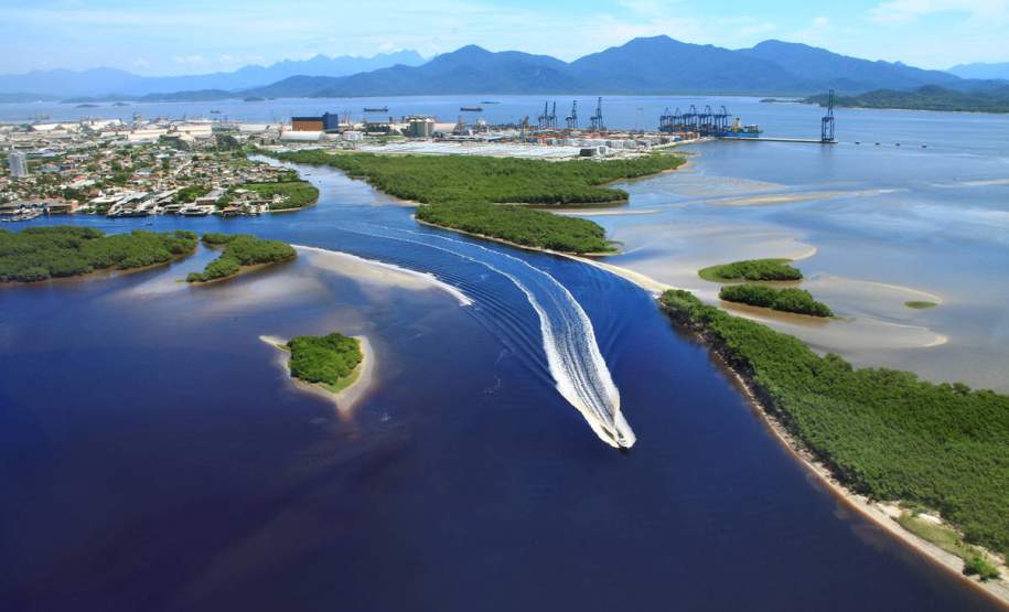 Porto de Paranaguá é o primeiro do país em serviços ambientais