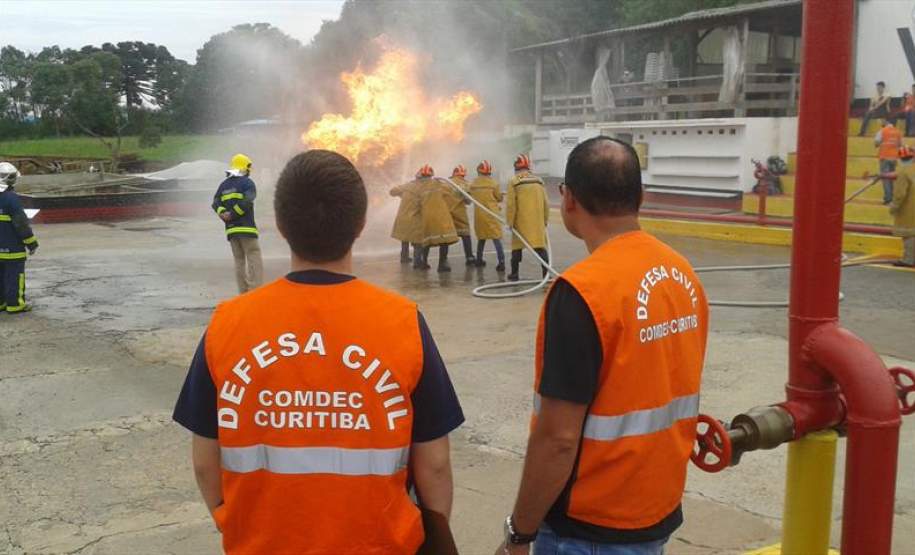Referência na área, Curitiba dará cursos de gestão em Defesa Civil para a RMC
