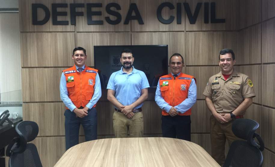 Prefeito de Wenceslau Braz faz visita às instalações da Defesa Civil Estadual
