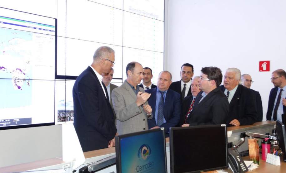 Ministro de Israel visita o Cemaden