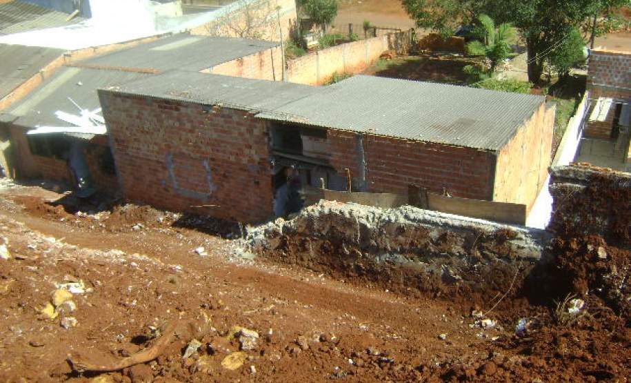 RESIDÊNCIA 4 DESABAMENTO RESIDÊNCIA