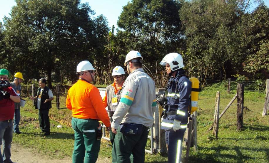 Fotos do treinamento realizado em Alexandra, Paranaguá.