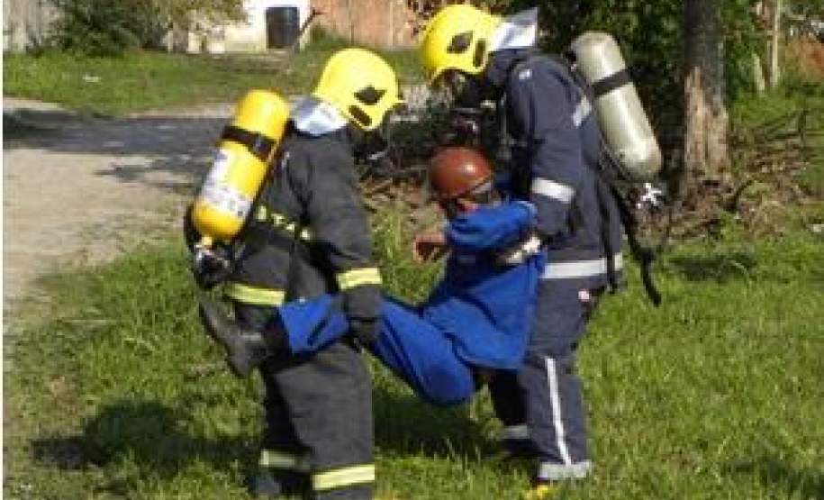 Fotos referentes ao exercídio realizado na quarta-feira (17).