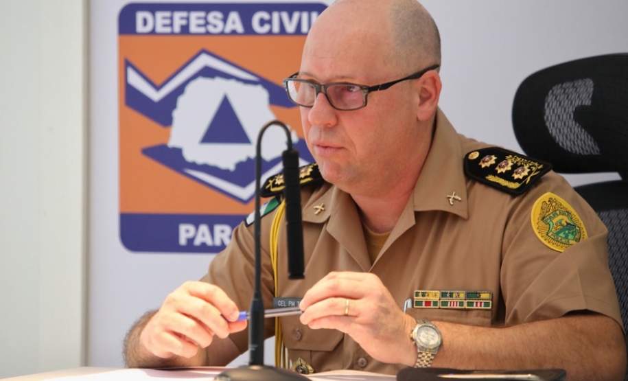 A Casa Militar do Paraná criou um grupo de trabalho para discutir as questões relacionadas à paralisação dos caminhoneiros e integrar as ações para garantir o abastecimento e a continuidade dos serviços públicos. A primeira reunião aconteceu nesta quinta-feira (23) na sede da Defesa Civil, em Curitiba, e contou com representantes do poder público, do setor produtivo e da sociedade civil organizada.Curitiba, 24/05/2018.   Foto: José Fernando Ogura/ANPr