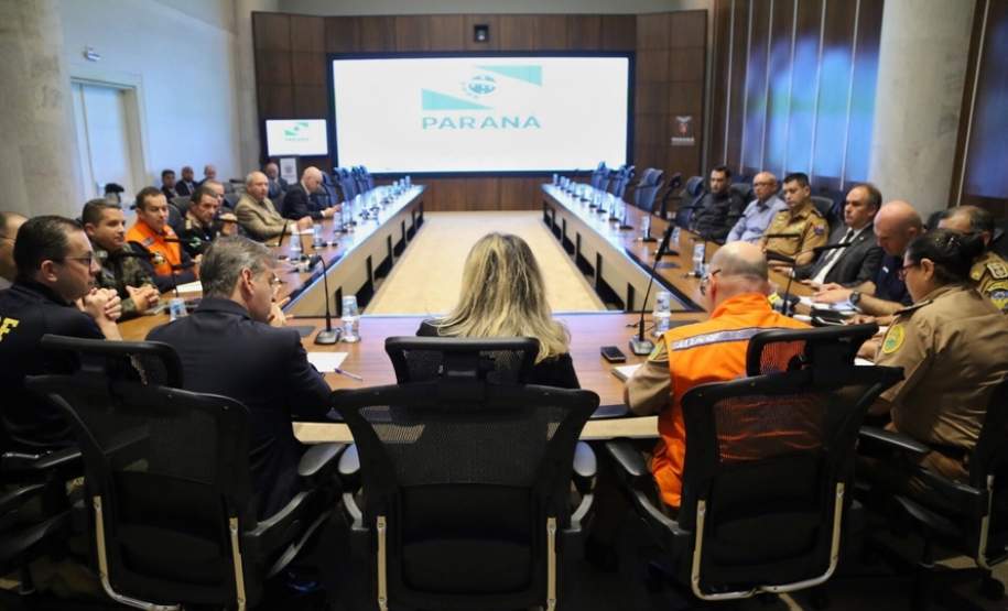 Governadora Cida Borghetti durante reunião com a Defesa Civil.Curitiba, 29/05/2018.Foto: José Fernando Ogura/ANPr