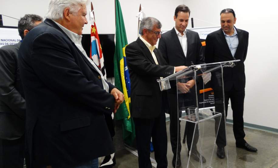 Novas tecnologias e pesquisas serão desenvolvidas pelo Cemaden e Visiona na área de desastres geo-hidrológicos Novas tecnologias e pesquisas serão desenvolvidas pelo Cemaden e Visiona na área de desastres geo-hidrológicos