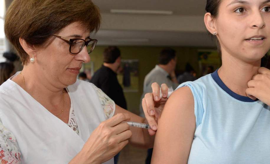 Doses remanescentes da vacina contra a gripe são disponibilizadas ao público Doses remanescentes da vacina contra a gripe são disponibilizadas ao público