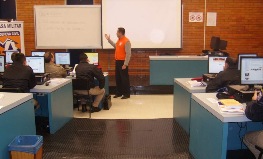 Coordenadoria Estadual de Defesa Civil realiza capacitação dos Coordenadores Regionais de Defesa Civil