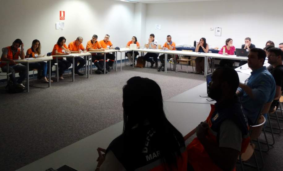 Curso de capacitação do Cemaden e Defesa Civil aborda gestão de riscos de desastres geo-hidrológicos Curso de capacitação do Cemaden e Defesa Civil aborda gestão de riscos de desastres geo-hidrológicos