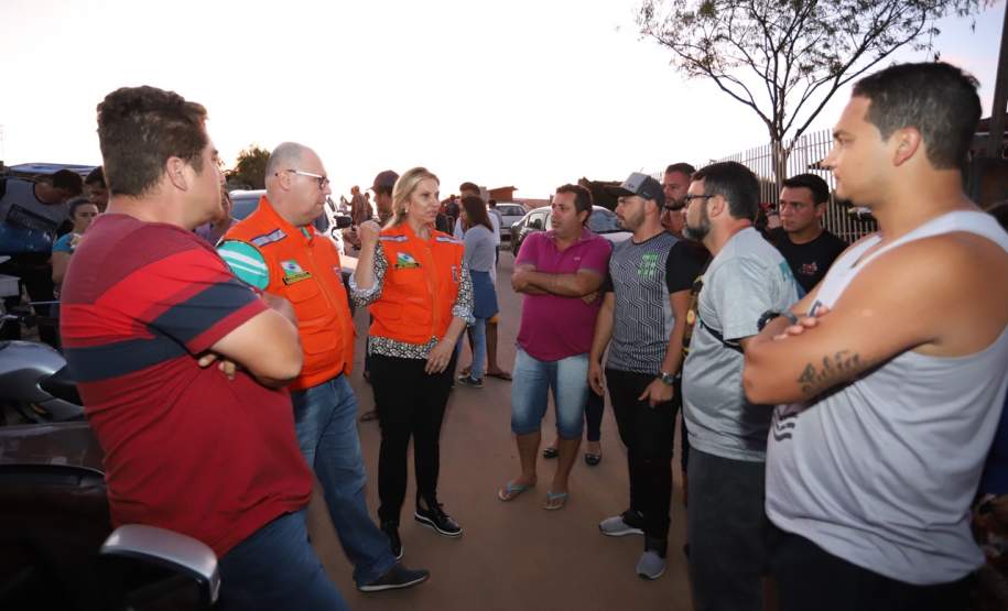 A governadora Cida Borghetti esteve neste sábado (1) em Itaperuçu, na Região Metropolitana de Curitiba. O município foi atingido por um forte temporal no início da tarde desta sexta-feira (30). No local, Cida determinou agilidade das equipes do governo no atendimento às mais de 2.500 pessoas afetadas. A cidade vizinha, Rio Branco do Sul, também foi atingida.  -  Itaperuçu, 01/12/2018  - Foto: José Fernando Ogura/ANPr