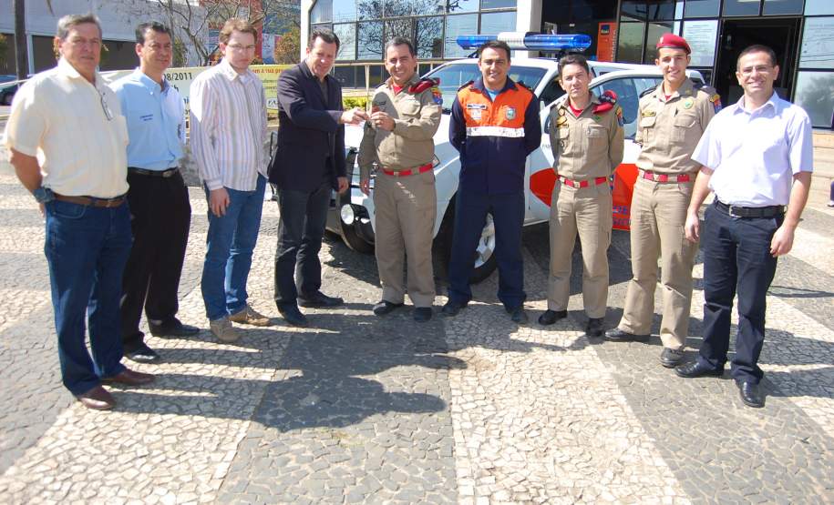 Entrega da Caminhote de Defesa Civil - Fazenda Rio Grande