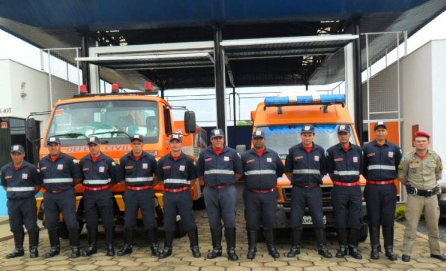 Agentes de Defesa Civil do Bombeiro Comunitário participaram do Desfile de 7 de Setembro no Municío de Tibagi Agentes de Defesa Civil do Bombeiro Comunitário participaram do Desfile de 7 de Setembro no Municío de Tibagi