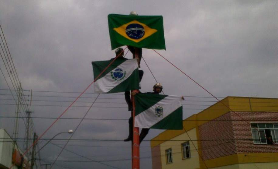 Agentes de Defesa Civil do Bombeiro Comunitário participaram do Desfile de 7 de Setembro no Municío de Tibagi Agentes de Defesa Civil do Bombeiro Comunitário participaram do Desfile de 7 de Setembro no Municío de Tibagi