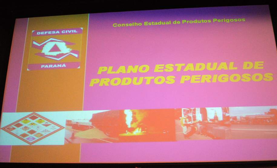 A Coordenadoria Estadual de Defesa Civil do Estado do Paraná realizou reunião sobre o ‘’Plano de Prevenção e Resposta a Acidentes com Produtos Perigosos’’. A Coordenadoria Estadual de Defesa Civil do Estado do Paraná realizou reunião sobre o ‘’Plano de Prevenção e Resposta a Acidentes com Produtos Perigosos’’.