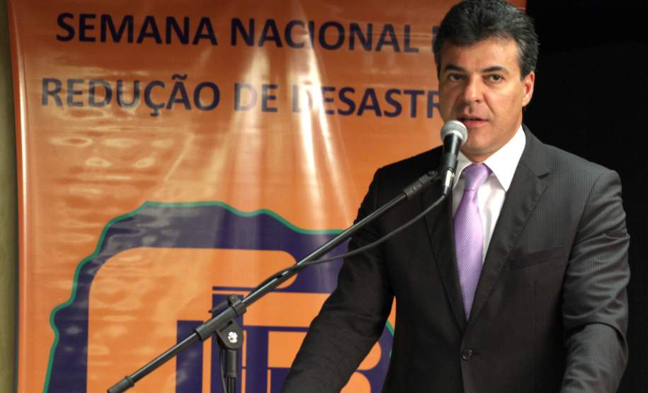 Governador libera recursos para ampliar prevenção contra desastres no Litoral Governador libera recursos para ampliar prevenção contra desastres no Litoral